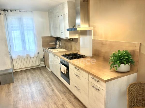 *Observatoire* Maison T6 avec 4 chambres, terrasse, clos et sans vis-à-vis exposé sud