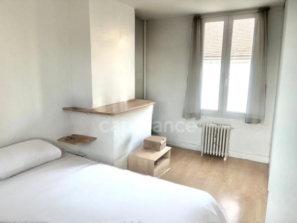 *Observatoire* Maison T6 avec 4 chambres, terrasse, clos et sans vis-à-vis exposé sud