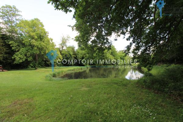Château 20 pièce(s) 15 chambre(s) 1900 m²