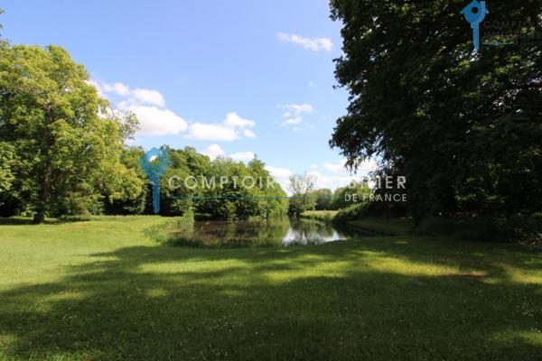 Château 20 pièce(s) 15 chambre(s) 1900 m²