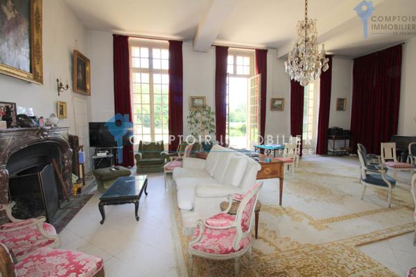 Château 20 pièce(s) 15 chambre(s) 1900 m²
