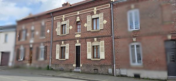 Maison à vendre 5 pièces CAMON (80)