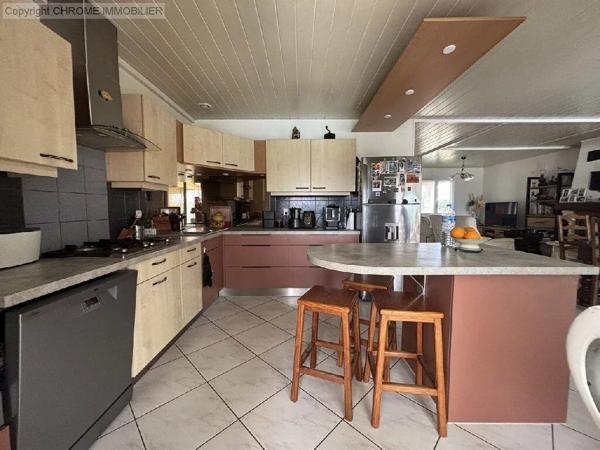 Vente                                                      Maison
                        
                     5 pièces                      120 m2                     à Marmande