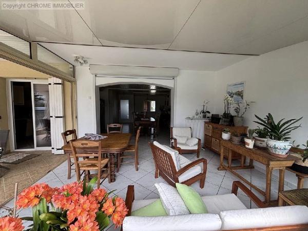 Vente                                                      Maison
                        
                     5 pièces                      120 m2                     à Marmande