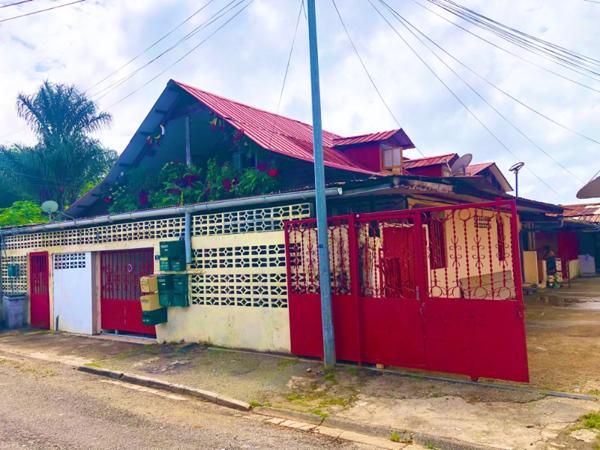 Ensemble immobilier avec 9 logements