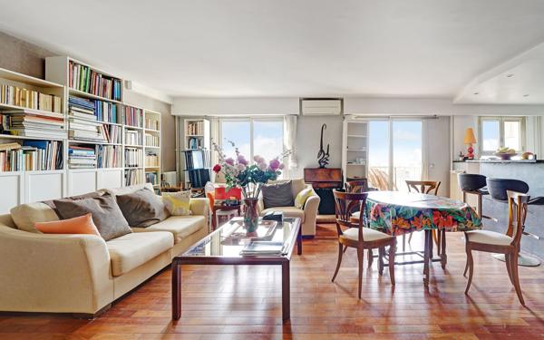 Appartement à vendre    2 pièces • 145,94 m2 Paris 14