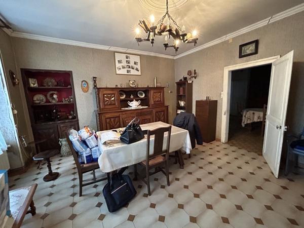 Vente Maison262 m² - 9 Pièces - SANCOINS (18600)