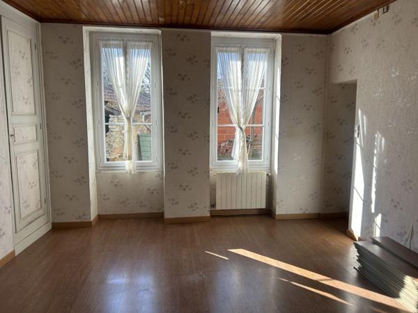 Vente Maison262 m² - 9 Pièces - SANCOINS (18600)