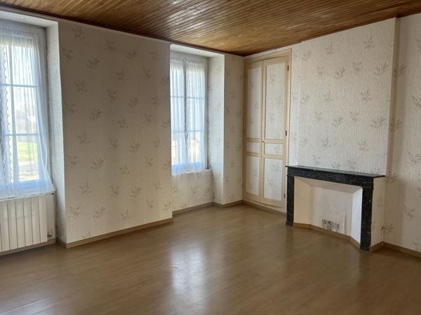 Vente Maison262 m² - 9 Pièces - SANCOINS (18600)
