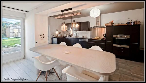 Maison à vendre 5 pièces SAINT JEAN D'ANGELY (17) 3 chambres 1 garage, proche centre ville, sur un terrain d'environ 400m²