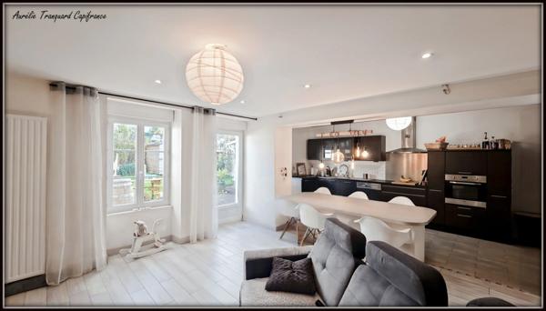 Maison à vendre 5 pièces SAINT JEAN D'ANGELY (17) 3 chambres 1 garage, proche centre ville, sur un terrain d'environ 400m²