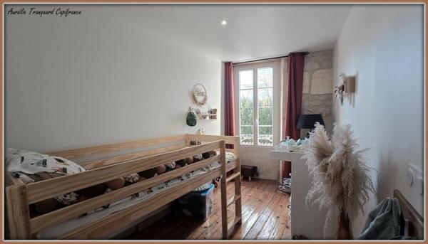 Maison à vendre 5 pièces SAINT JEAN D'ANGELY (17) 3 chambres 1 garage, proche centre ville, sur un terrain d'environ 400m²