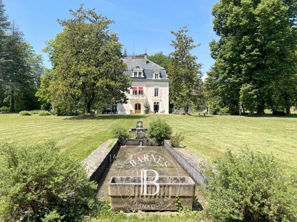 Aix-les-Bains, Manoir 8 Chambres -  467 m² à vendre