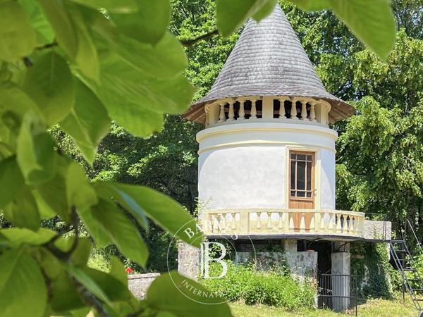 Aix-les-Bains, Manoir 8 Chambres -  467 m² à vendre