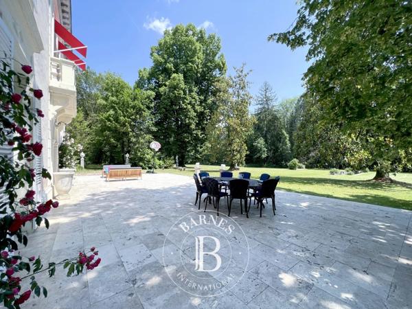 Aix-les-Bains, Manoir 8 Chambres -  467 m² à vendre
