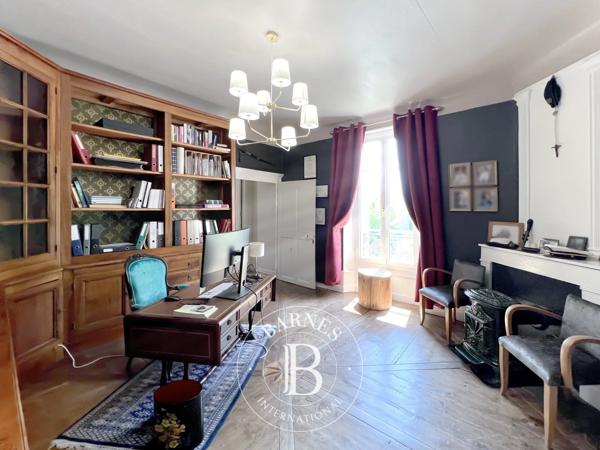 Aix-les-Bains, Manoir 8 Chambres -  467 m² à vendre