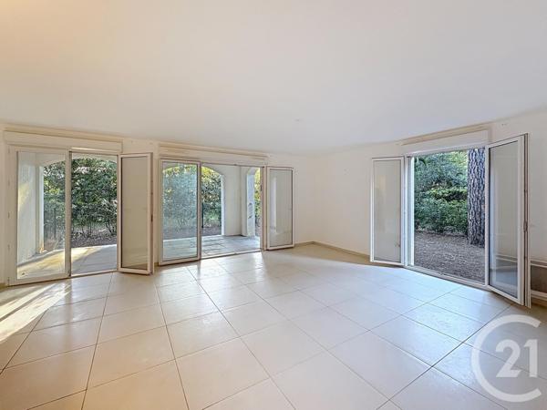 Appartement T3 à vendre  3 pièces - 73 m2 CAVALAIRE SUR MER - 83