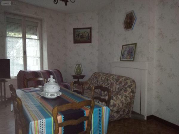 Maison de ville à vendre à Villaines-la-Juhel en Mayenne (53700), ref : 1338