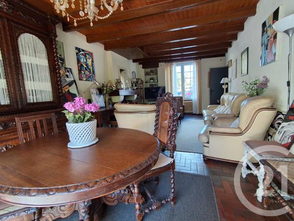 Maison à vendre  4 pièces - 94 m 2   ST GEORGES DE DIDONNE  - 17