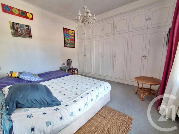 Maison à vendre  4 pièces - 94 m 2   ST GEORGES DE DIDONNE  - 17