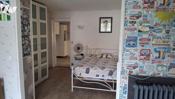 Sur la commune de DRANCY (Seine Saint Denis) Grande maison de 7 pièces principales