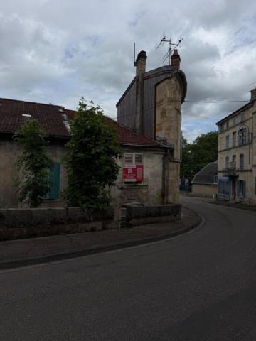 À BAR-LE-DUC 67 Rue Oudinot et 7 av du Château