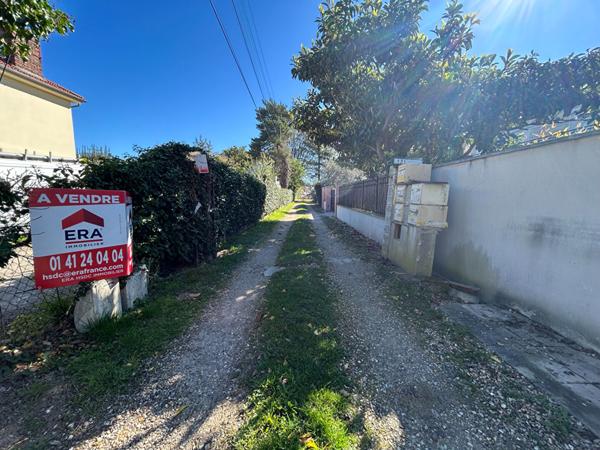 IMMEUBLE AU COEUR DES BLONDEAUX