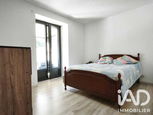 Maison à vendre 6 pièces 146 m² Saint-Fraimbault-de-Prières
