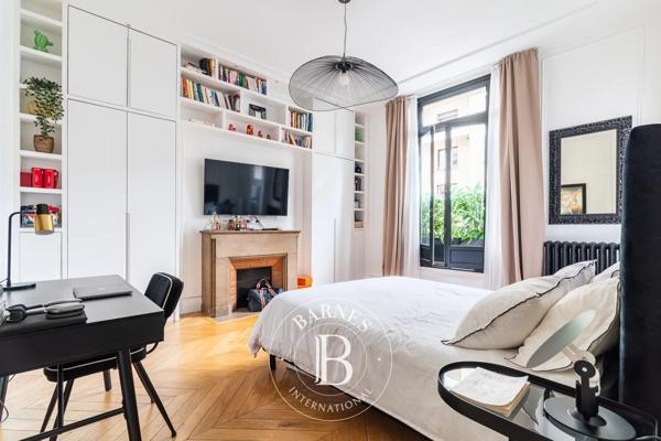 Paris 16ème, Appartement 6 Chambres -  247 m² à vendre