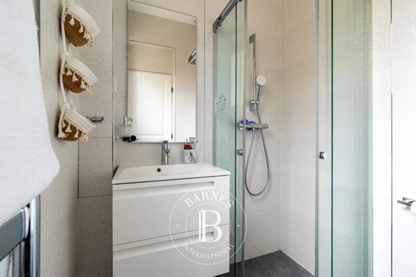 Paris 16ème, Appartement 6 Chambres -  247 m² à vendre
