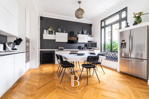 Paris 16ème, Appartement 6 Chambres -  247 m² à vendre