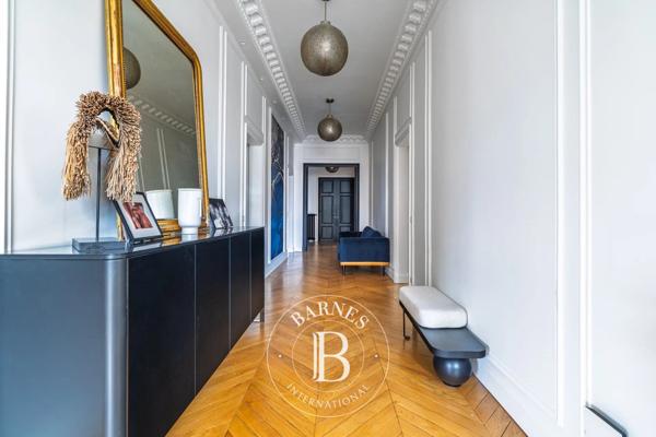 Paris 16ème, Appartement 6 Chambres -  247 m² à vendre