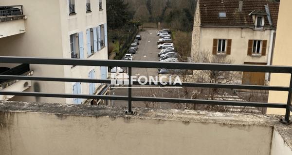 Location Appartement 3 pièces 73.41 m² - Vaux-sur-seine 78740