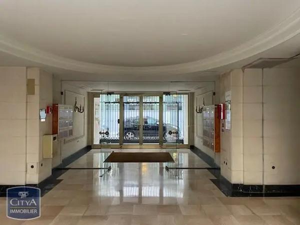 Local professionnel à vendre