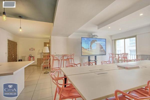 Local professionnel à vendre