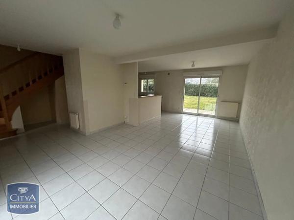 Maison à louer 6 pièces 110.21m² Laval (53000)
