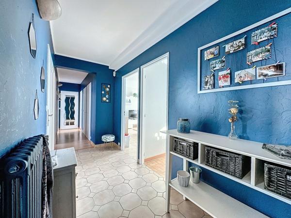 Appartement Meaux proche commerces - 5 pièces - 4 chambres - 82 m2 - cave et box fermé