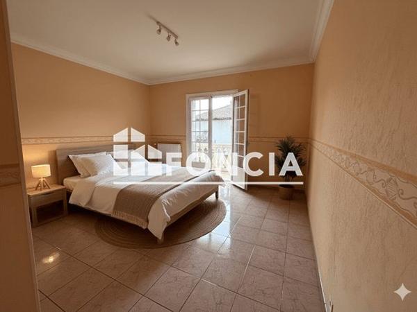 À vendre Maison 5 pièces 239.5 m² - Castelginest 31780