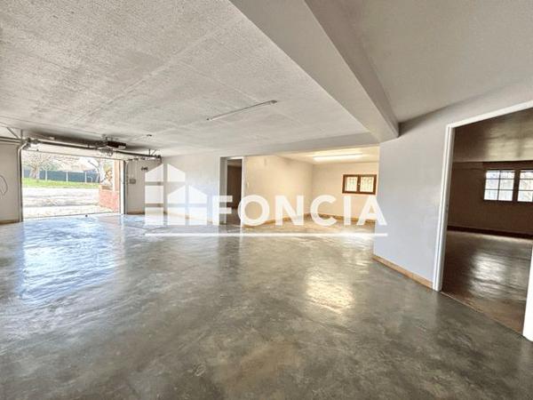 À vendre Maison 5 pièces 239.5 m² - Castelginest 31780