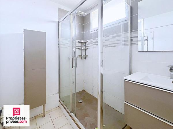 Salon De Provence Appartement T2 avec terrasse, loggia et cave