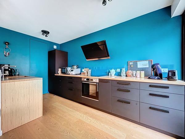 Découvrez sans tarder ce bien rare aux très belles prestations.