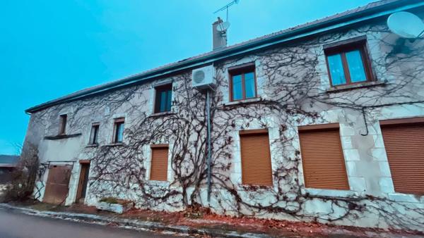 Mailly-la-Ville (89270) Longère bourguignonne secteur MAILLY-LA-VILLE 151 200 €.