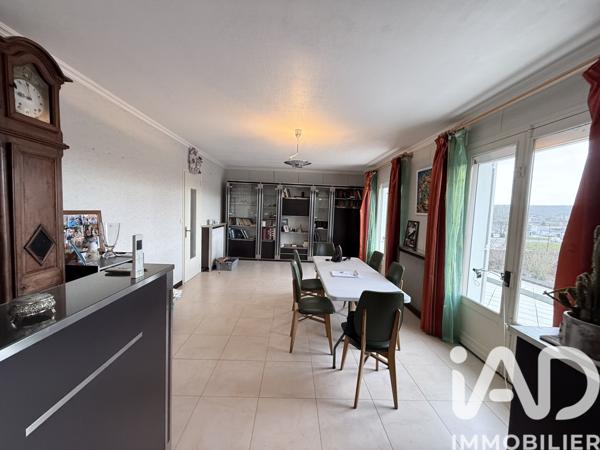 Maison à vendre 7 pièces 163 m² Saint-Julien-du-Sault