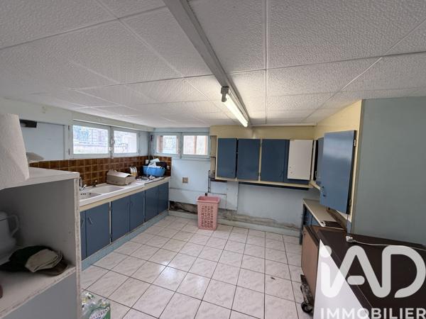 Maison à vendre 7 pièces 163 m² Saint-Julien-du-Sault