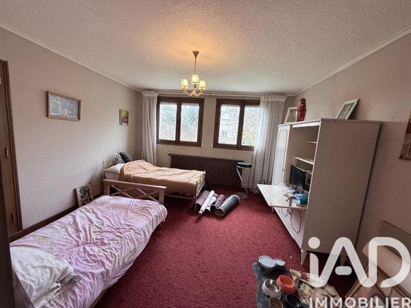 Maison à vendre 7 pièces 163 m² Saint-Julien-du-Sault