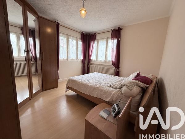 Maison à vendre 7 pièces 163 m² Saint-Julien-du-Sault