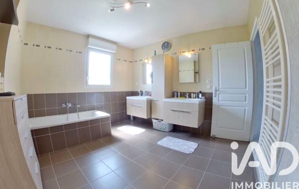 Maison à vendre 5 pièces 133 m² La Chapelle-Anthenaise
