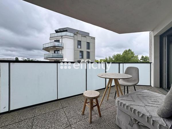 Appartement
         3 pièces
        - 59 m² Exclusivité 327 000 € *