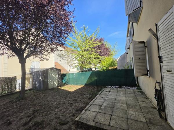 BELLE MAISON DE VILLE INDIVIDUELLES