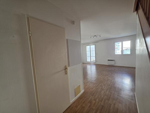 BELLE MAISON DE VILLE INDIVIDUELLES